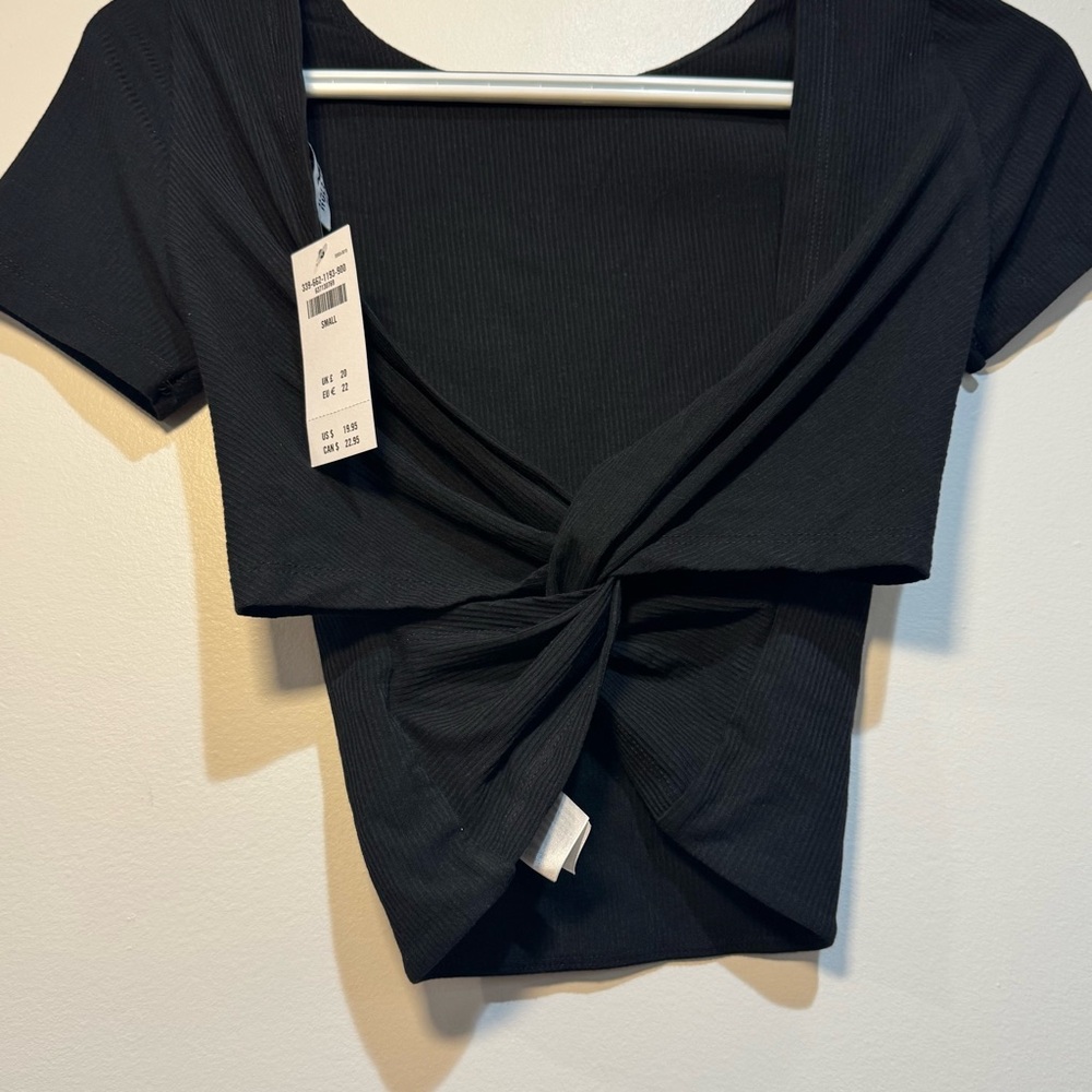 Hollister Twist Back Crop Seamless top - Picture 4 of 4